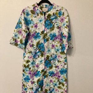 Vintage Floral BARBARA LEE Robe Housedress Size Small Blue Purple Lightweight